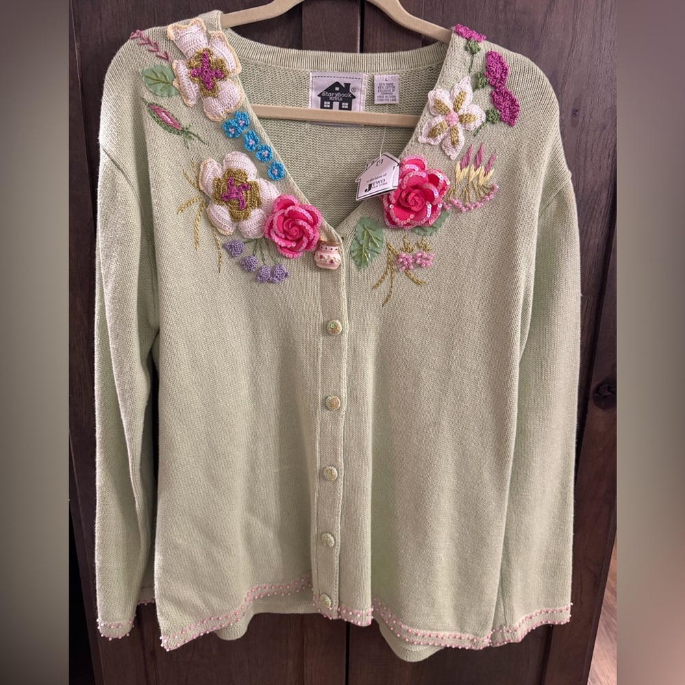 NWT Storybook Knits Light Green Floral Embroidered V‑Neck Cardigan